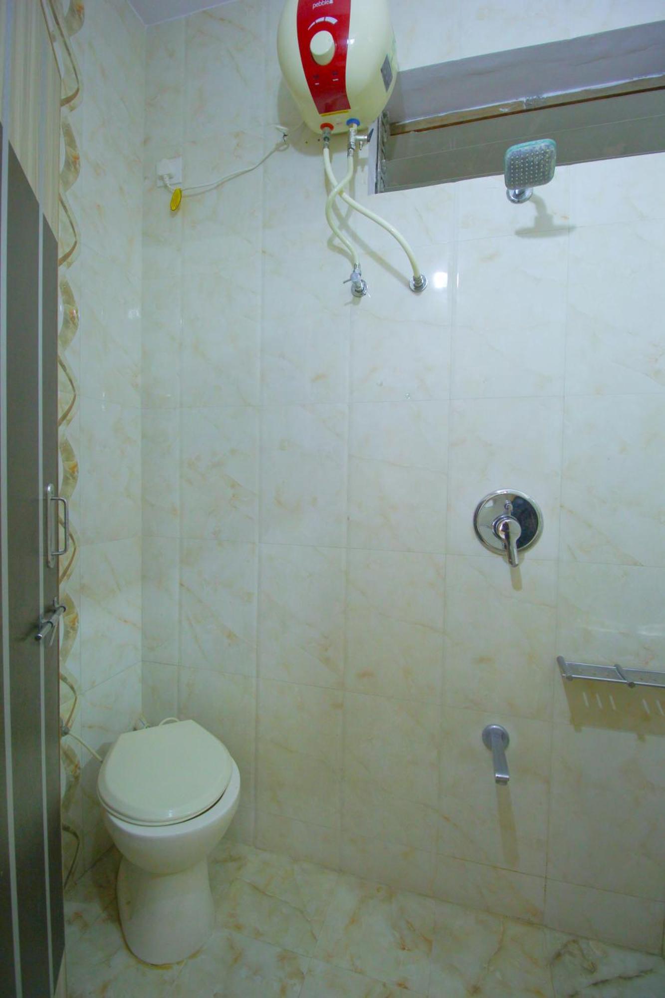 Hotel Upasana Раджкот Экстерьер фото